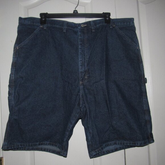 NWT WRANGLER Carpenter Shorts Size 46 – Loose Fit Utility Denim with Tool Pocket - Picture 1 of 5